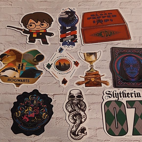 Wizarding World Inspired Vinyl Sticker Mystery Bundle | 12 Stickers Per Bundle - Picture 4 of 4